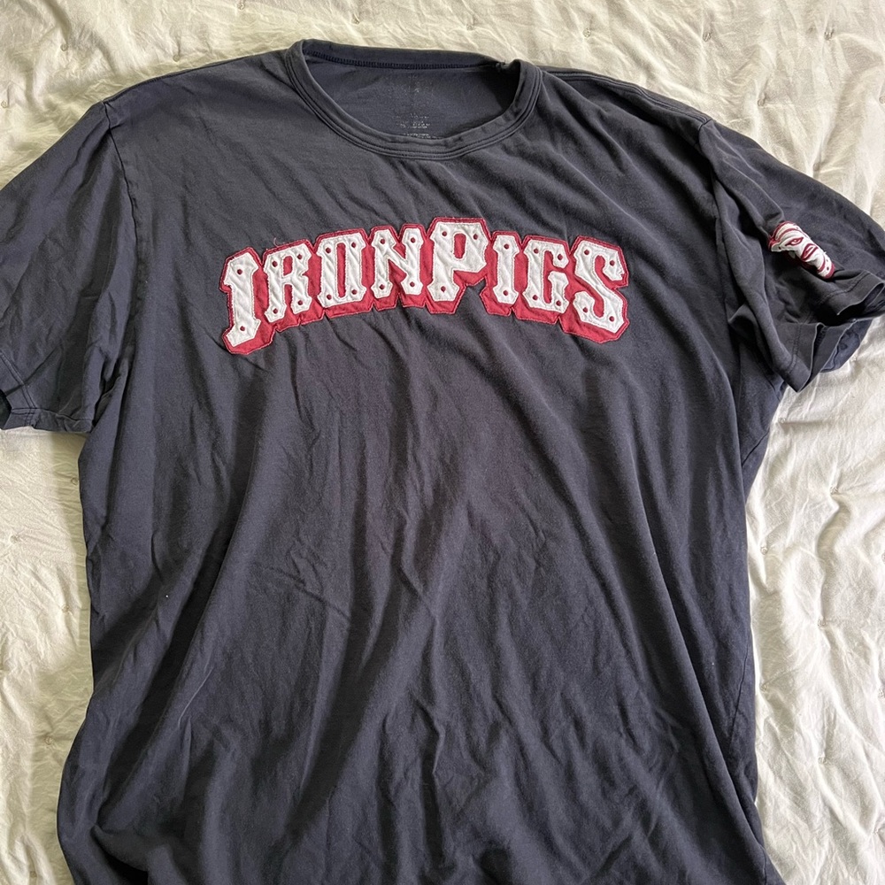 Vintage Iron Pigs baseball graphic tshirt